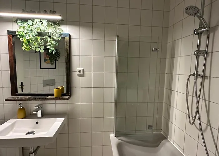 Micasa Tucasa - Gemuetliche Und Stilvolle 2-r Am Steintor Aurora * ハレ